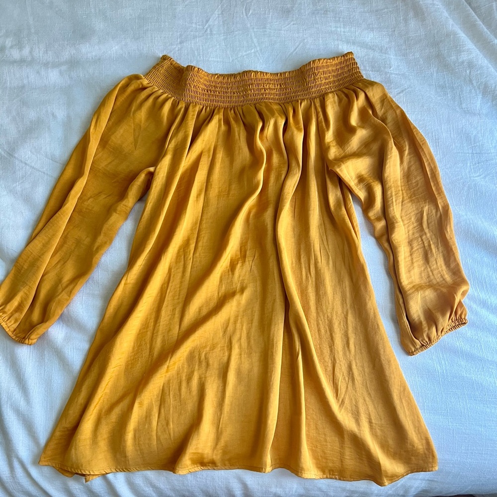 Satin Dress (L) - Picture 3 of 3